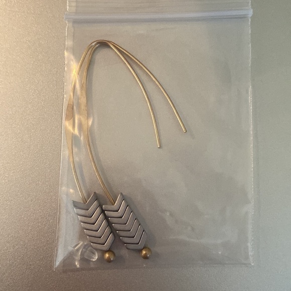 🆕NIP:Metallic Silver Arrow Southwestern/BOHO Earrings - Picture 2 of 6